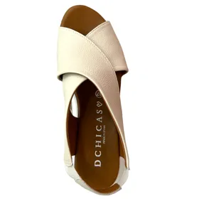 D'Chicas Leder Beige Keil Sandalen