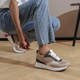 Sneakers compensées Beige