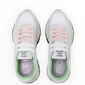 Ally Solid Sneakers Blanc