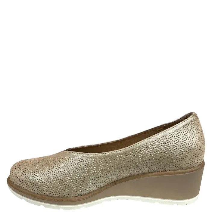 D'Chicas Wedge Shoes Leather Beige