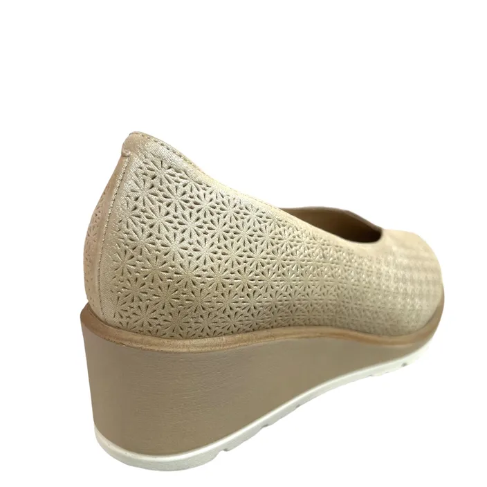 D'Chicas Wedge Shoes Leather Beige