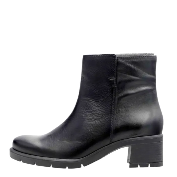 Ara Prag ST Ankle Boots Black Leather