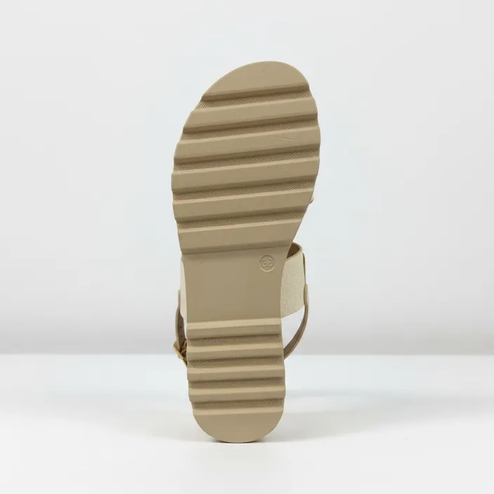 Sandalen met sleehak Beige